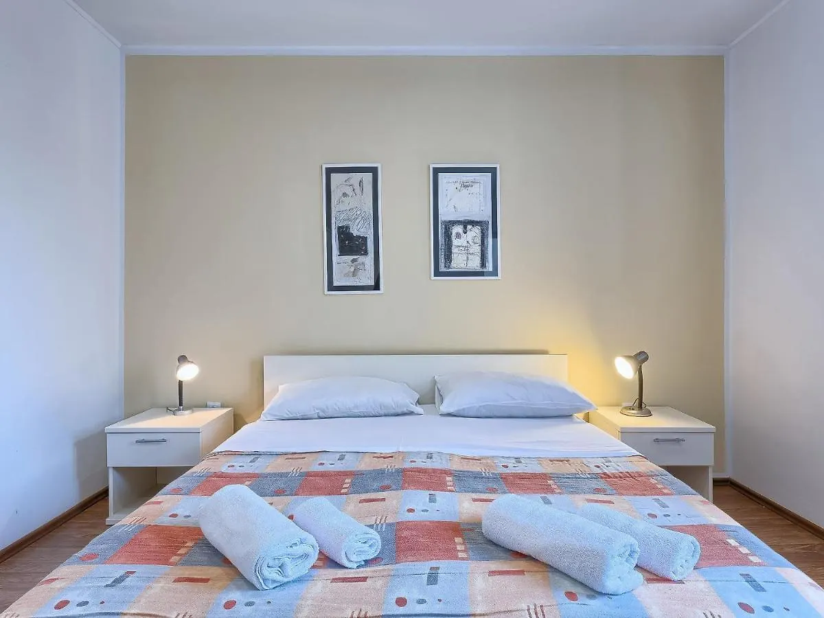 Apartment Nika-3 By Interhome ウマグ